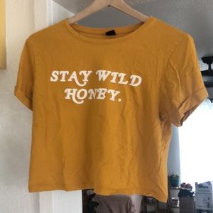 Vintage 90s crop top! Stay wild honey! Size medium